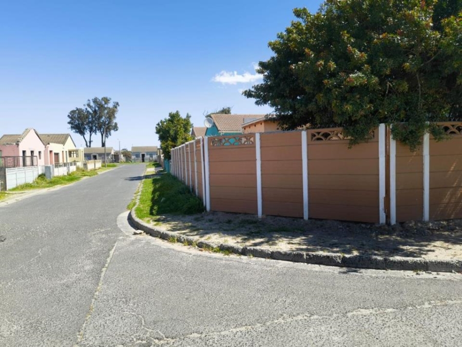 5 Bedroom Property for Sale in Devon Park Village Western Cape